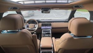 Rent-Range-Rover-Vogue-2023-in-Dubai