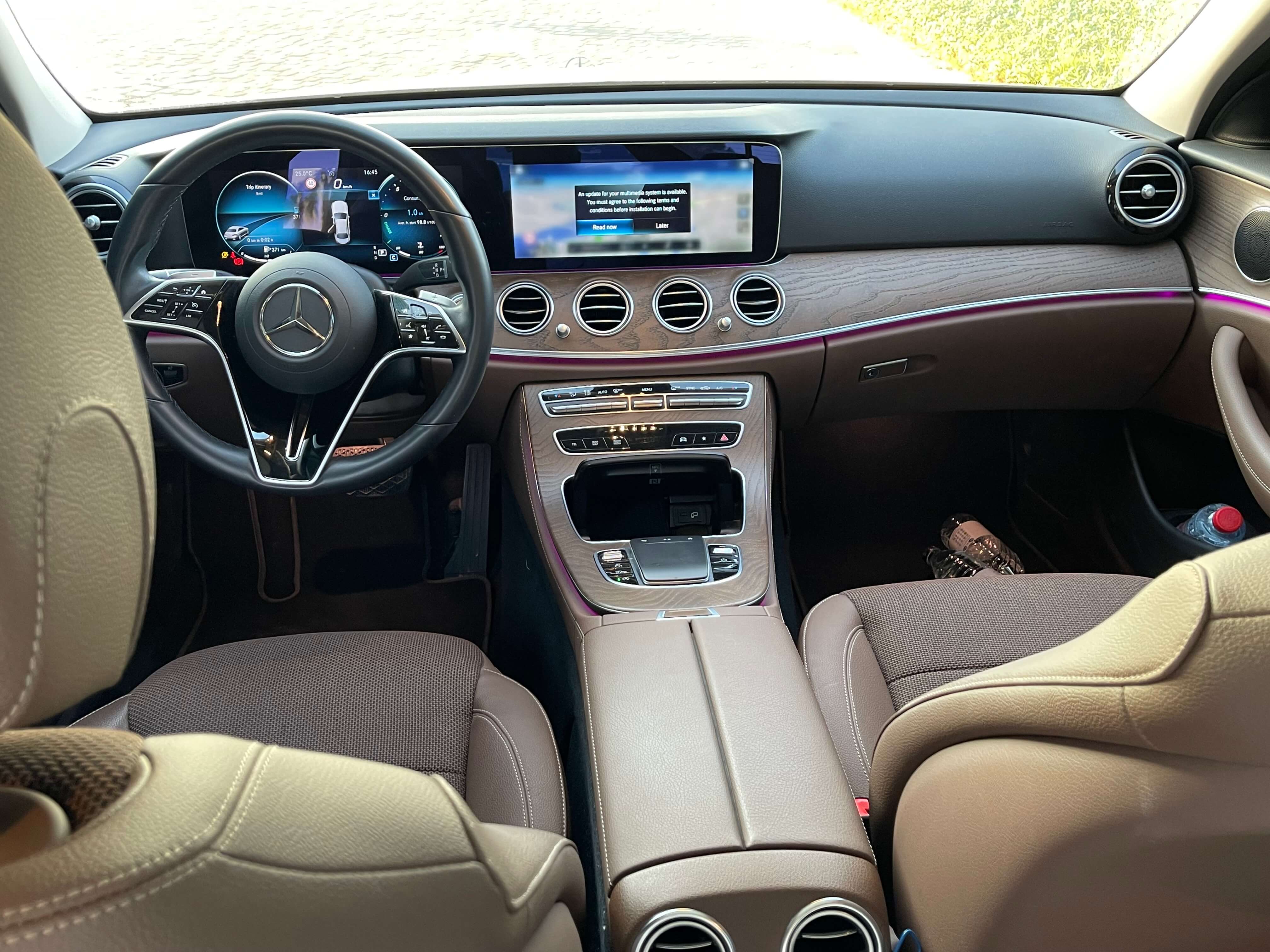 Mercedes E200 — photo 4