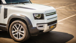 Dubai Range Rover Defender Rental