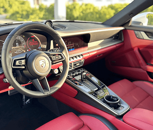 Rent Porsche 911 in Dubai